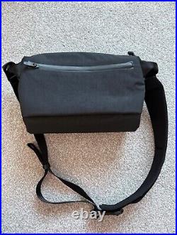 Bellroy X Carryology Chimera Sling Limited Edition With Patch No Tags