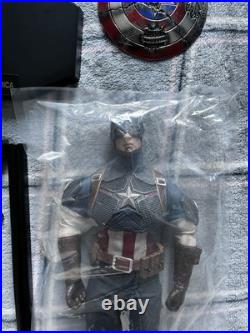 Captain America 1/6 TH Scale Collectible Figure Limited Edition 999 Pieces. NEW