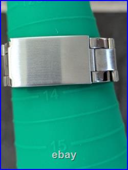 Citizen Snoopy Collaboration Wristwatch Limited Edition 500 Piece 1998 Exclusive