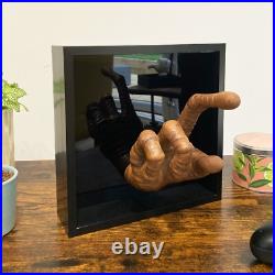 E. T. Hand Sculpture Sci-Fi Movie Fan-Art Modern Design Framed