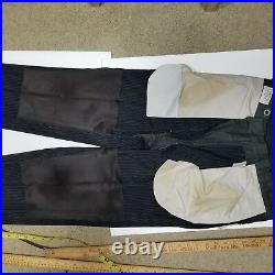 J. C. Wells Ltd. Bespoke Saville Row 3-Piece Suit Navy / Striped 38-36R