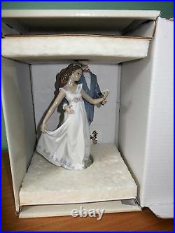 LLADRO 7642 Now and Forever Limited Edition 1995 Commemorative Piece Mint Boxed