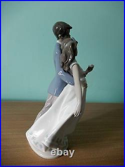 LLADRO 7642 Now and Forever Limited Edition 1995 Commemorative Piece Mint Boxed
