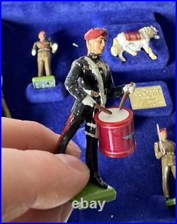 RARE Vintage 10 Piece Britains Limited Edition Set 5190 THE PARACHUTE REGIMENT