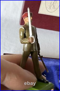 RARE Vintage 10 Piece Britains Limited Edition Set 5190 THE PARACHUTE REGIMENT