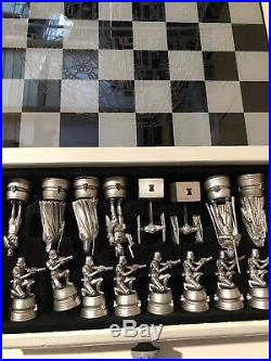 STAR WARS CHESS SET LIMITED EDITION 1 of 300 by Gentle Giant with pewter pieces
