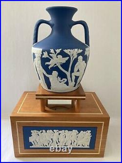 Wedgwood Large Portland Vase & Wooden Portland Vase Stand Rare Piece Ltd Of 50
